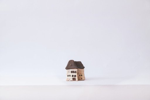 The Art of Crafting Miniature Houses: An In-depth Guide